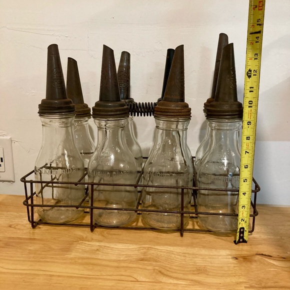Sold! Vintage Motor Oil Glass Jars with Caddy - Picture 3 of 17